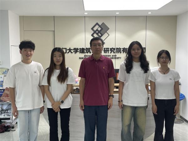 砖瓦里的时光回响：厦门大学嘉庚学院