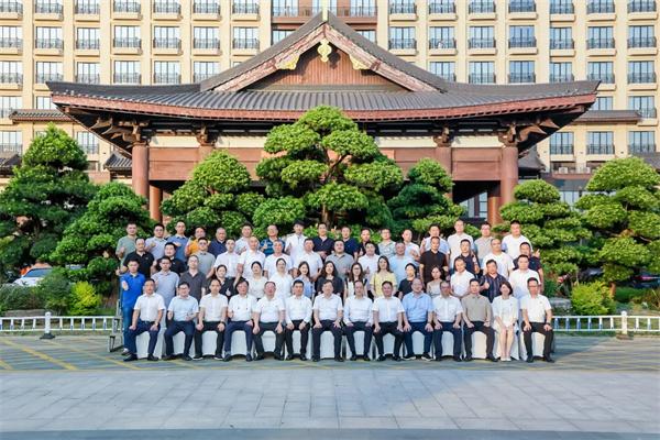湖南省工商联领导一行赴立邦调研，政企联动助推战略合作签约 
